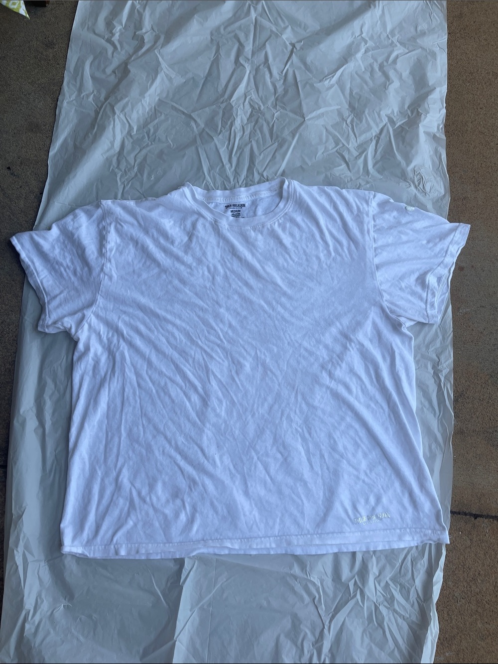 Hanes White Short Sleeve Crewneck Tee - Classic Men's Shirt